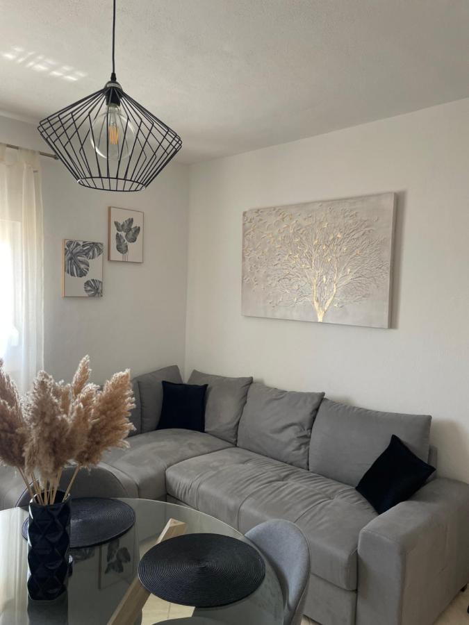 Apartman Bili Солин Екстериор снимка